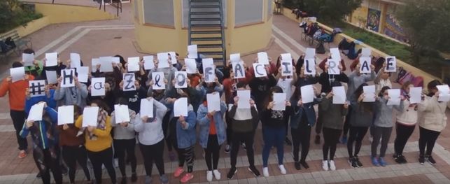 Estudiantes de Tenerife lanzan una campaña para que la RAE cambie la definición machista de 